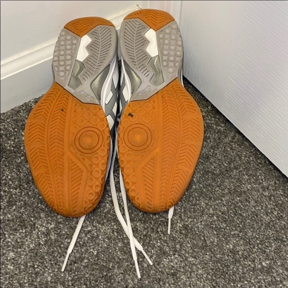 ASICS white sneakers - Picture 6 of 9